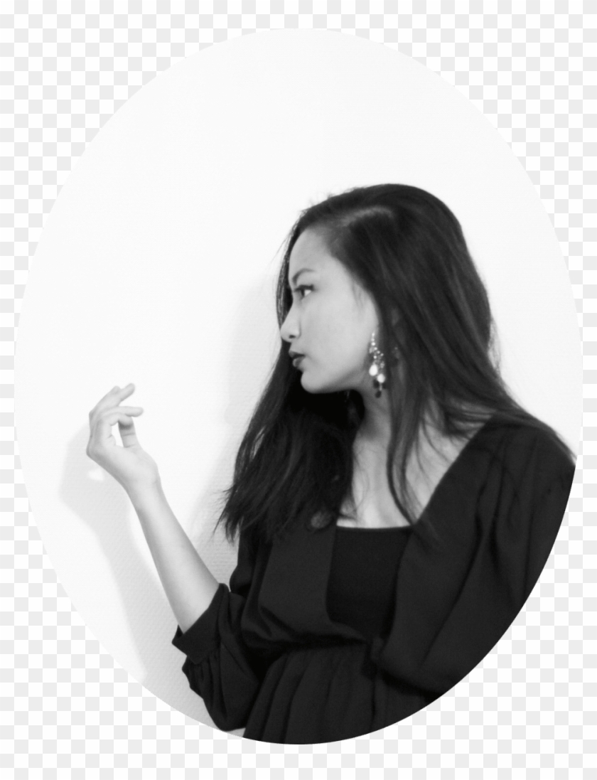 A Desktop Sidebar Photo Of The Editor In Chief And - Girl Clipart